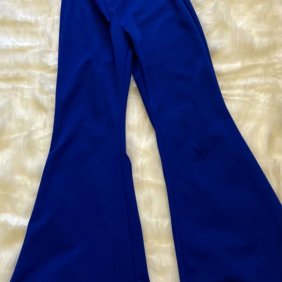 Royal blue jumper with cut out mid section - Picture 3 of 6